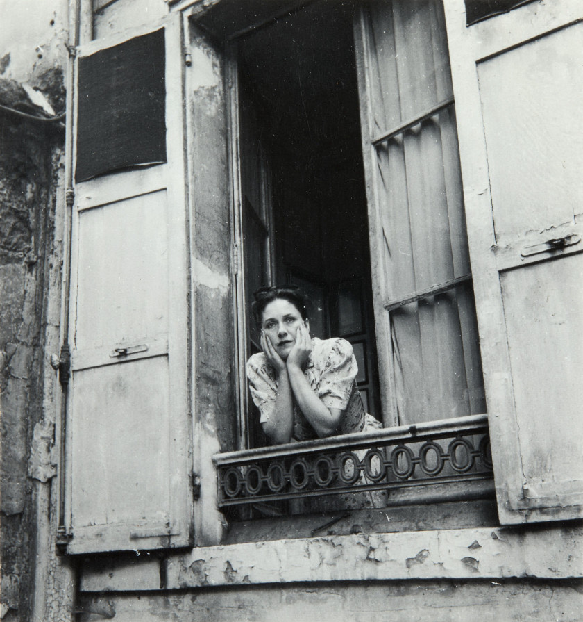 Autoportrait à la fenêtre Paris c. 1935 Dora Maar iFocus